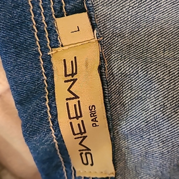 Distressed Denim Jacket - Picture 7 of 7